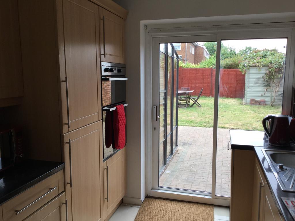 4 Bed House Next To Basildon Town Centre Villa Luaran gambar